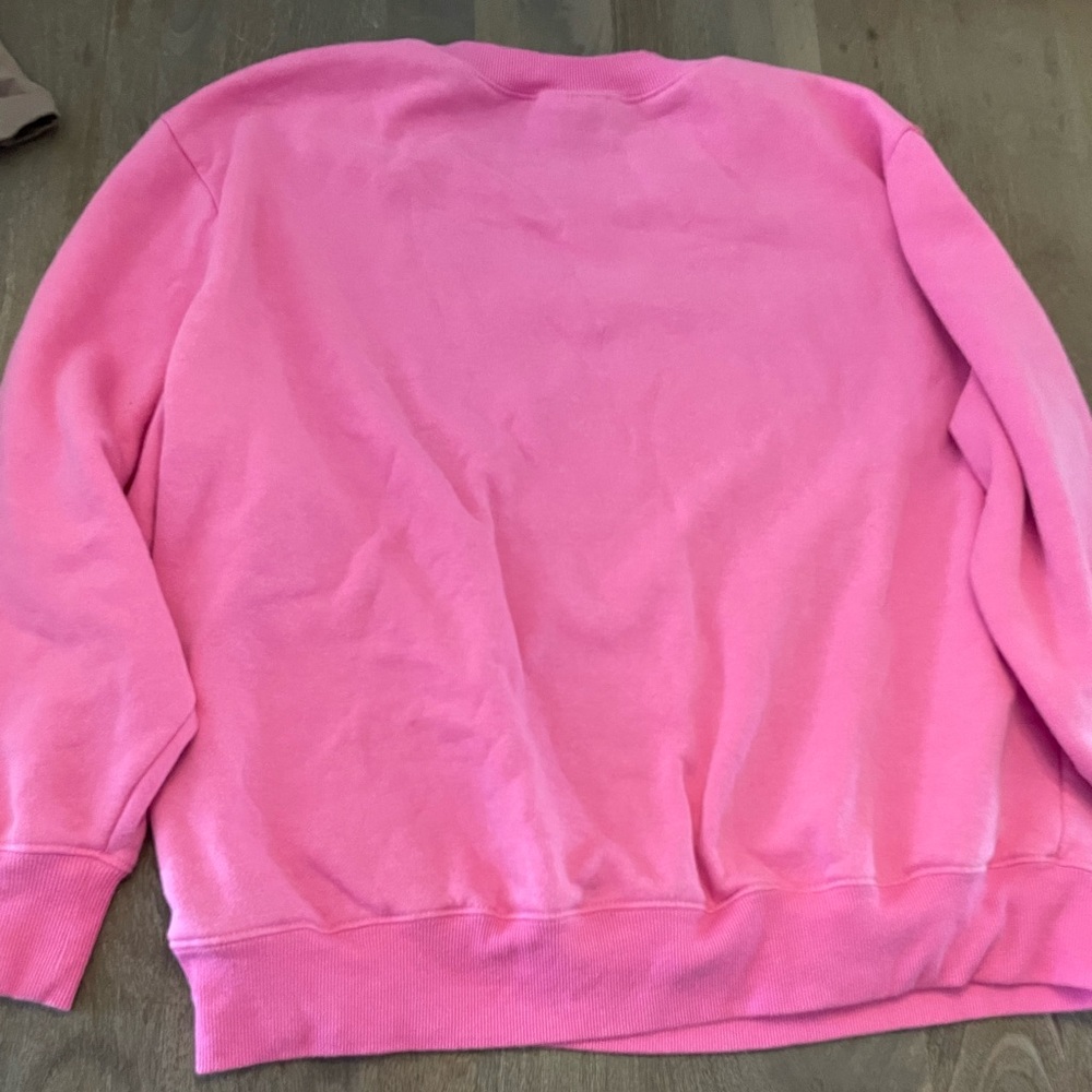 pink pull over